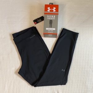 NWT Under Armour Extreme BaseLayer Base 4 Legging